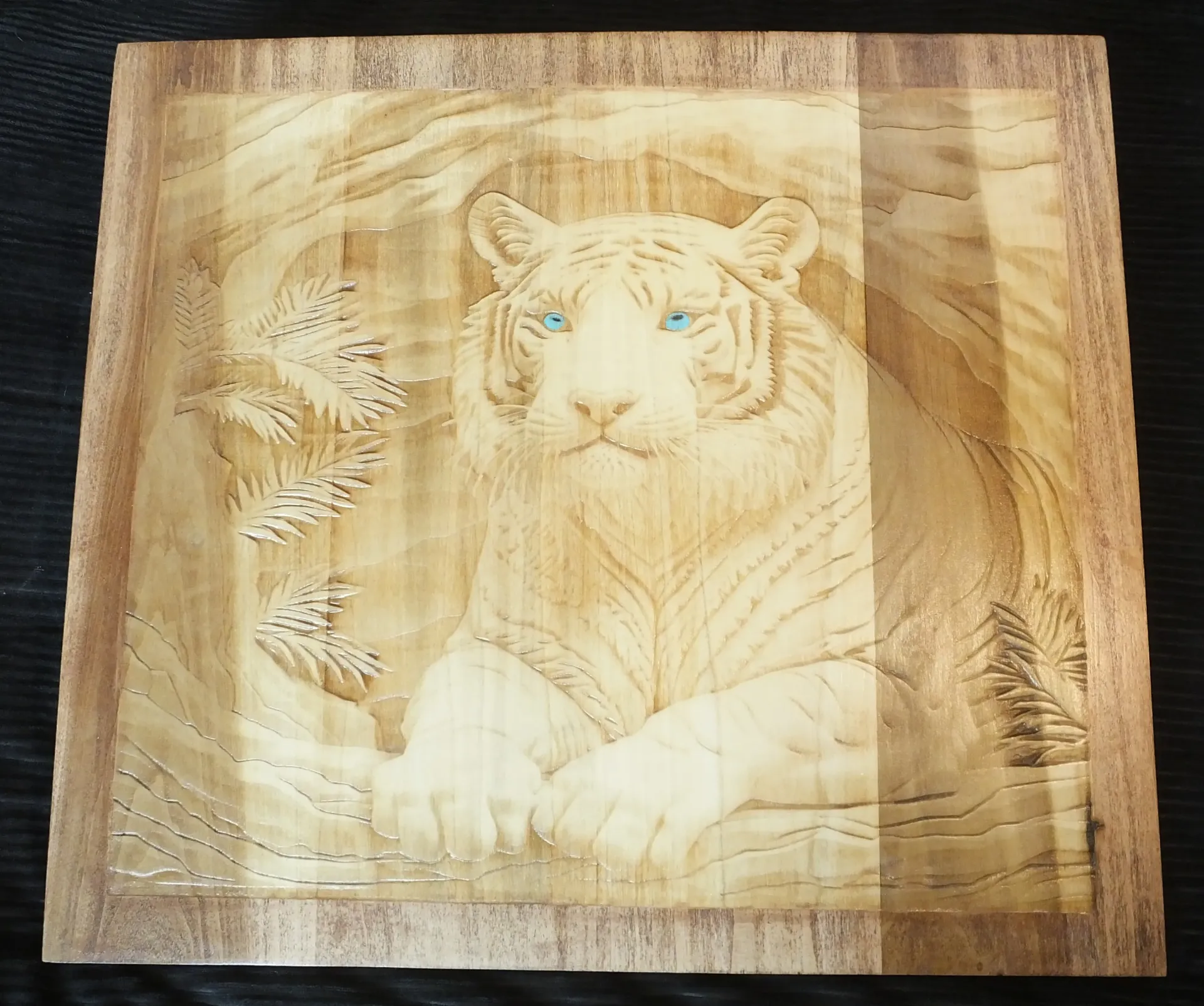 Large White Tiger